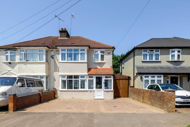 3 bed property, in Verdayne Gardens, £550,000