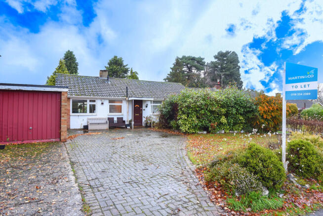3 bed property, in Oaklands Drive, £625,000