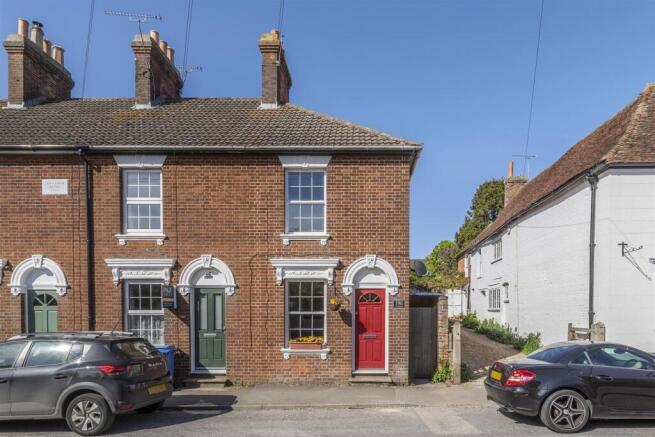 2 bed property, in The Street, £285,000
