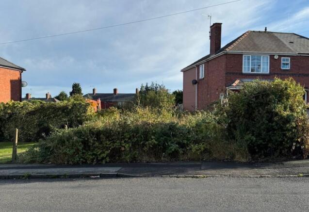 3 bed property, in Mincing Lane, £83,000