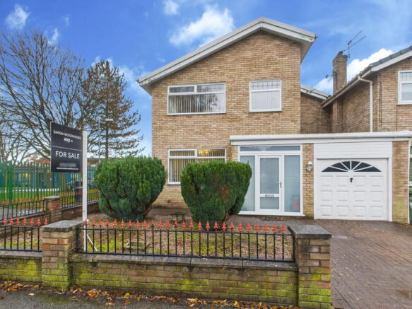 4 bed property, in Ludlow Close, £235,000