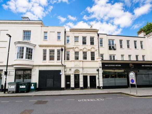 2 bed property, in Latimer Street, £110,000