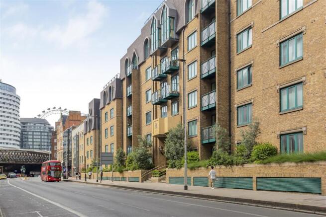 3 bed property, in Westminster Bridge Road, £1,250,000