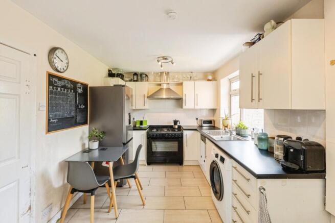 3 bed property, in Laxey Crescent, £160,000