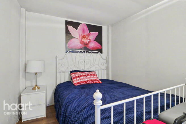 4 bed property, in Eldred Drive, £550,000