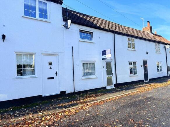 1 bed property, in Manor Street, £79,950
