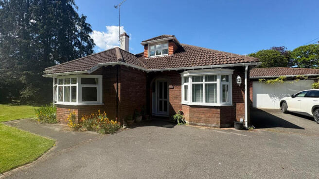 4 bed property, in Dunstan Lane, £650,000