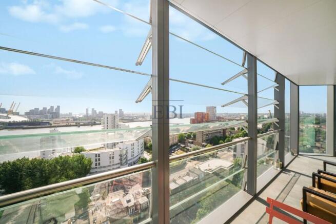 1 bed property, in Dollar Bay Point, £525,000