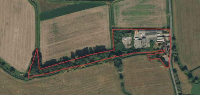 5 bed property, in Hambridge Mill, £600,000