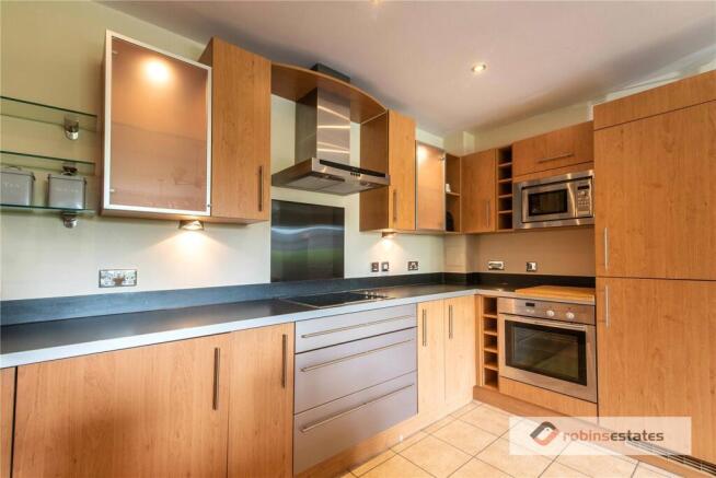 2 bed property, in The Quays, £180,000
