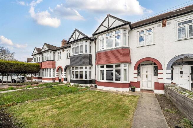 3 bed property, in Upper Elmers End Road, £600,000