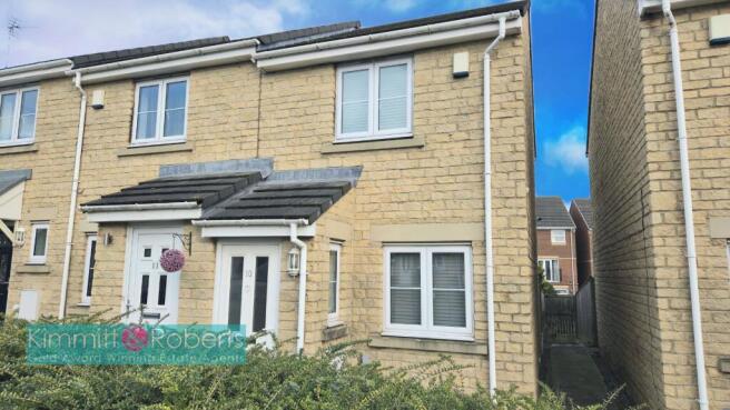 3 bed property, in Morton Close, £100,000