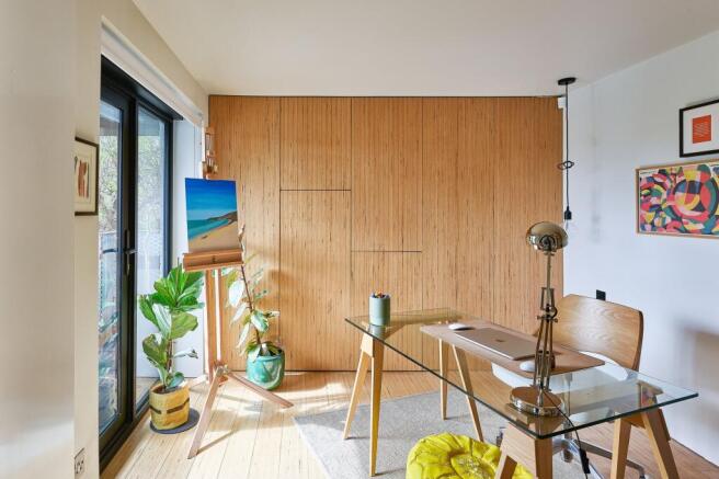 2 bed property, in Albany Road, £700,000