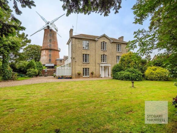6 bed property, in Sutton Mill, £875,000