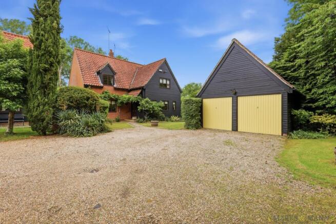 4 bed property, in Back Lane, £650,000