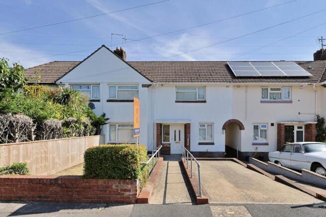 2 bed property, in St. Helier Road, £275,000