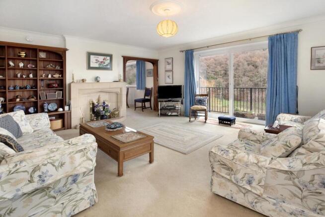 3 bed property, in High Close, £675,000