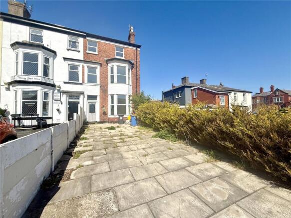 10 bed property, in Bath Street, £300,000