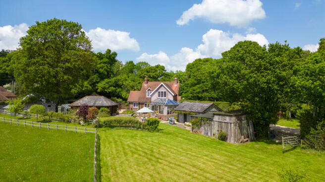 4 bed property, in Brook, £1,495,000