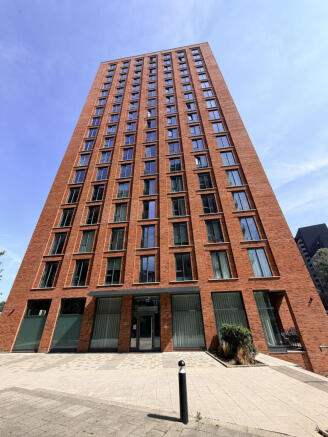 1 bed property, in Silkbank Wharf, £190,000
