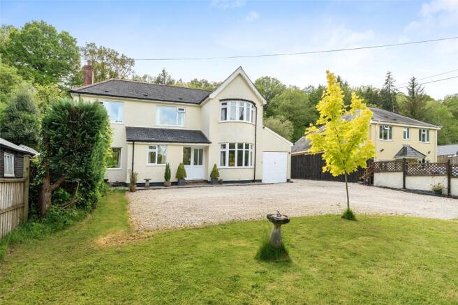 3 bed property, in Battleton, £600,000