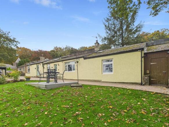 3 bed property, in Wormhill, £500,000