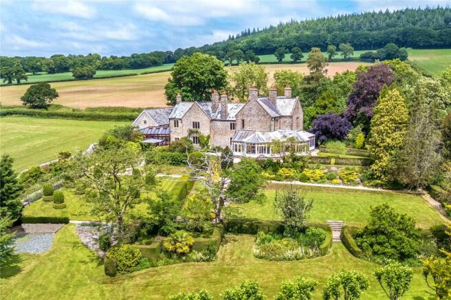 6 bed property, in Shute, £1,950,000