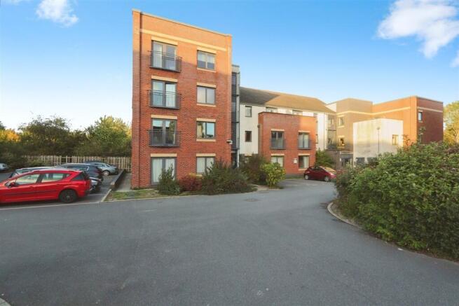 2 bed property, in Cuthbert Cooper Place, £55,000