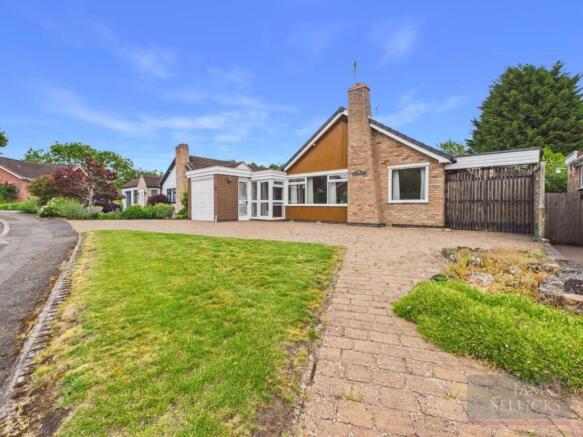 3 bed property, in Fordview Close, £385,000