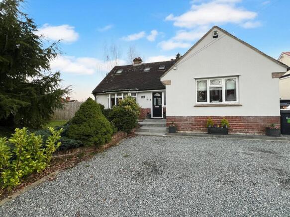 5 bed property, in The Street, £550,000