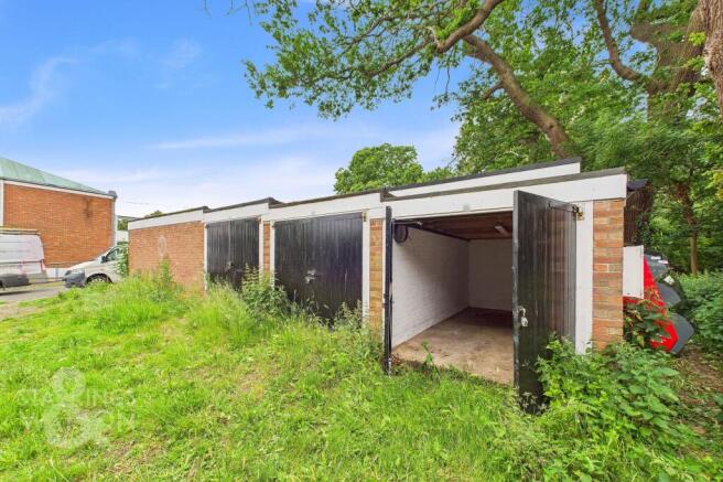 Studio, in Speedway, £22,500