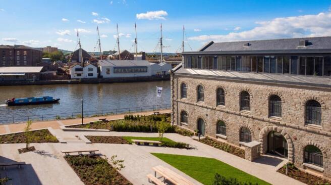 2 bed property, in Oculus House, £600,000
