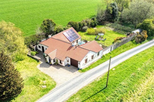 4 bed property, in Hamsterley, £450,000