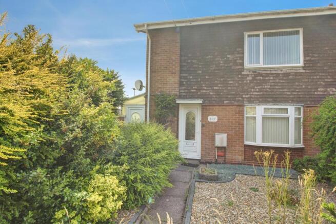 2 bed property, in Hobart Road, £190,000