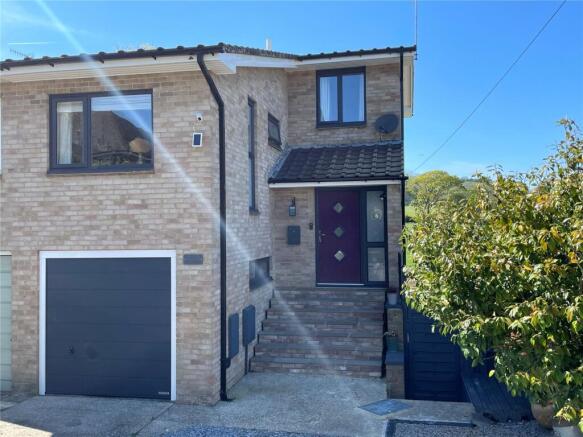 3 bed property, in West Street, £350,000