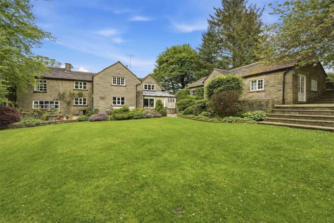 5 bed property, in Smithy Lane Farm, £1,250,000