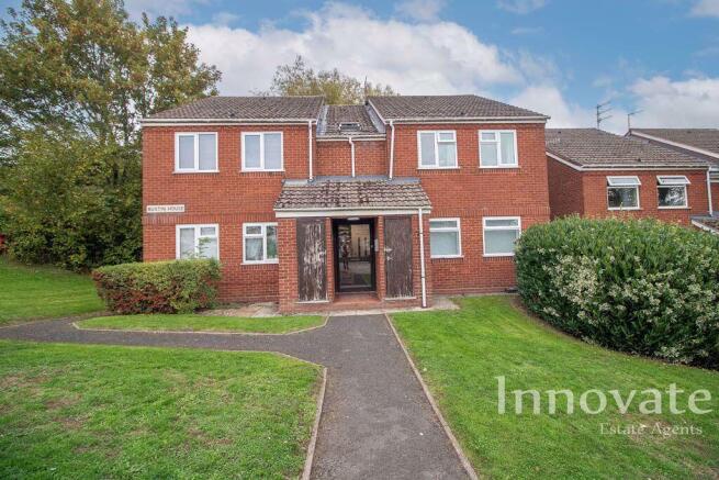 1 bed property, in Cradley Road, £58,750
