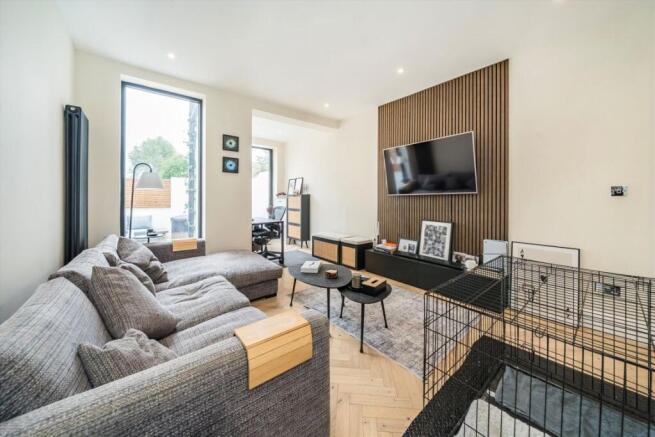 2 bed property, in Thurso Street, £700,000