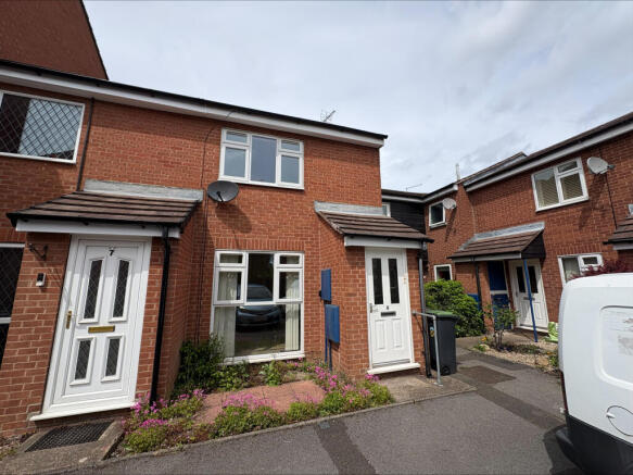 2 bed property, in 8 Mallard Court, £88,000