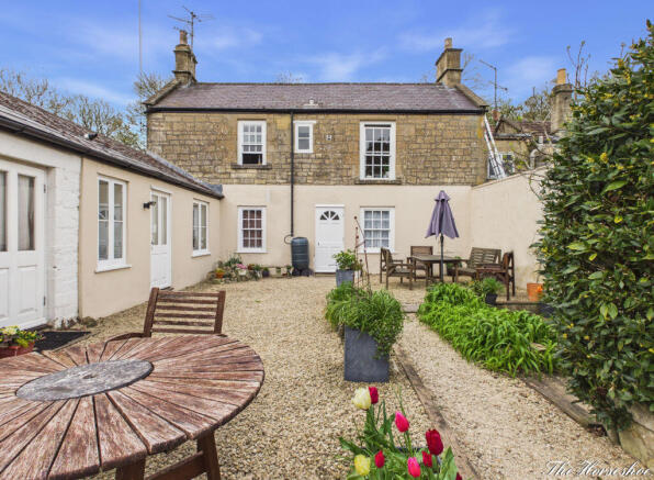 1 bed property, in North Road, £209,000