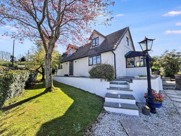 4 bed property, in Moelfre, £595,000