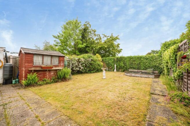 2 bed property, in Flamborough Close, £230,000