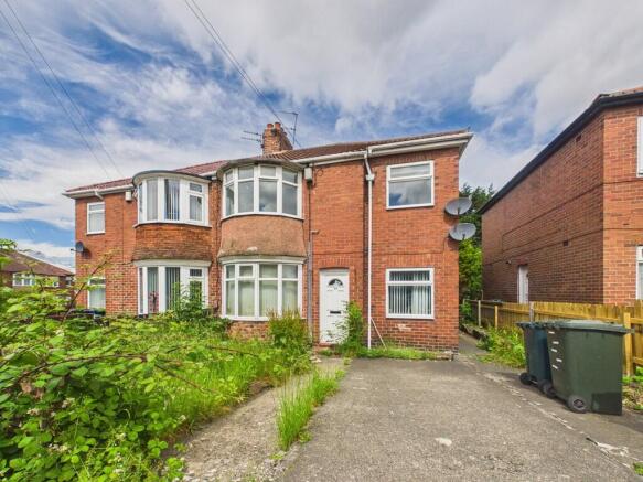 2 bed property, in 58 Howdene Road, £35,000