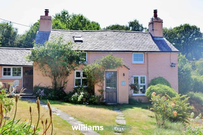2 bed property, in Peniel, £550,000