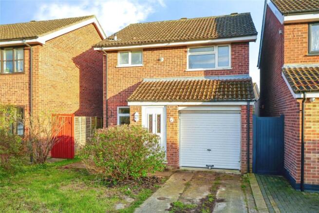 3 bed property, in Turnberry Close, £375,000