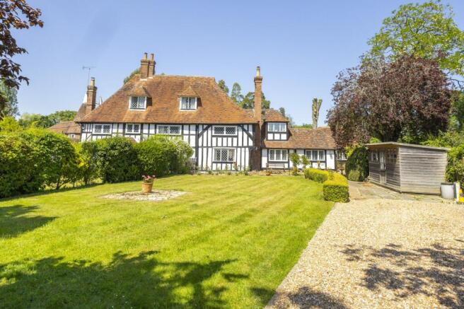 3 bed property, in Bethersden Road, £650,000