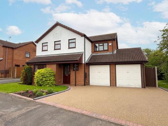 4 bed property, in Gorse Farm Road, £430,000
