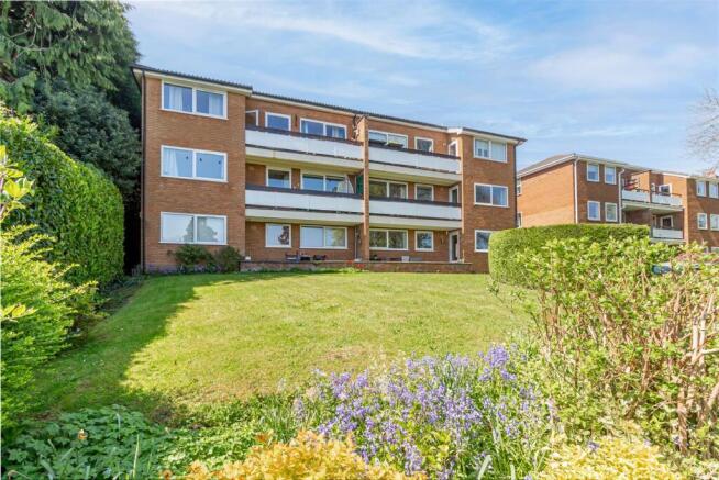 3 bed property, in Priory Road, £240,000