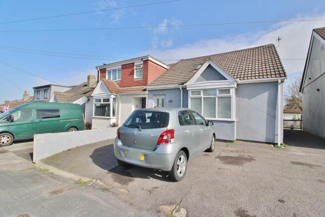 4 bed property, in Lansdowne Avenue, £400,000