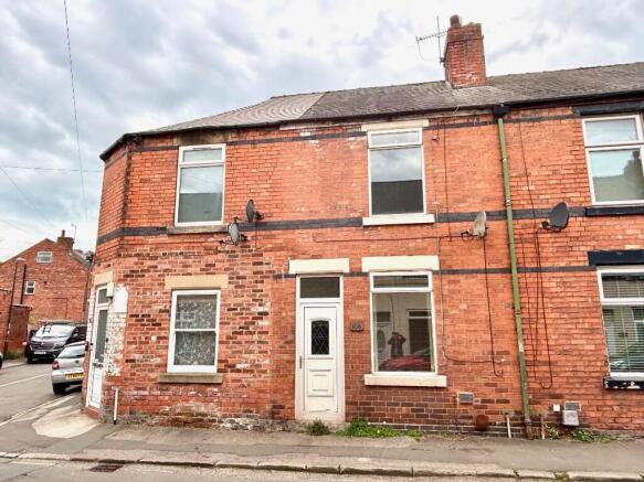 2 bed property, in Chester Street, £105,000